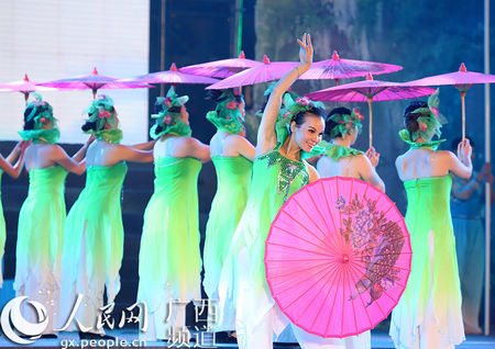 第十五届河池铜鼓山歌艺术节开幕 打造最炫“仫佬风”